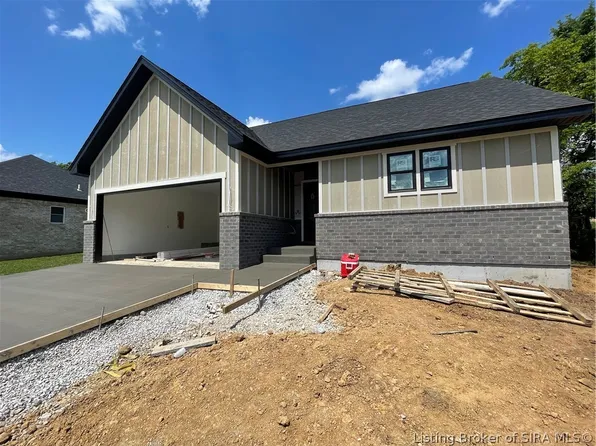 5921 Juniper Ridge Drive, Charlestown, IN 47111