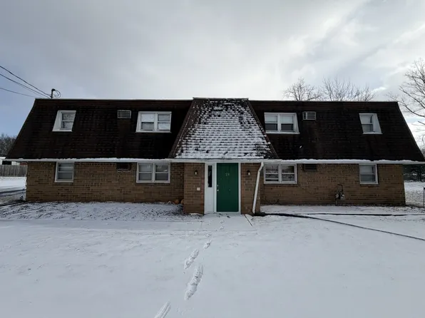 24 Sandy Ct APT 2, New Middletown, OH 44442