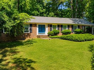 13 Mayflower Ln, Lexington, NC 27295