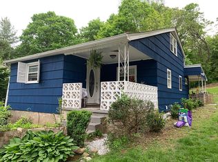 39 Isinglass Rd, Shelton, CT 06484