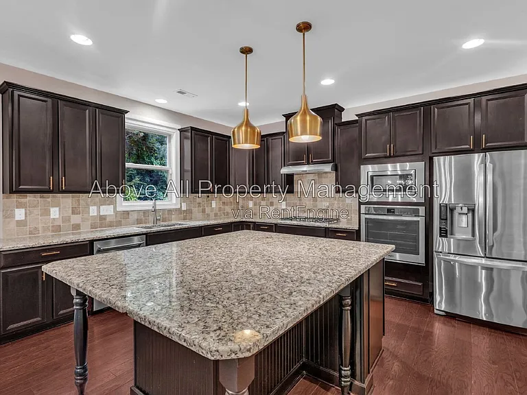 8313 Henderson Rd — Photo 23