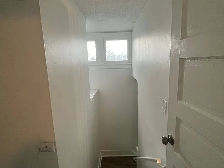 19 Garland Ave — Photo 17