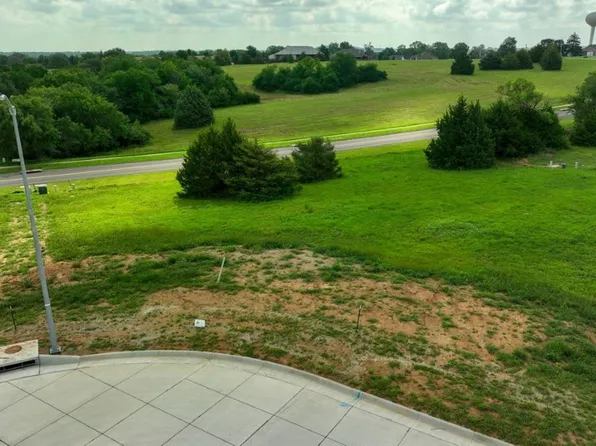 B4-L3 Timber Ridge Dr, Salina, KS 67401