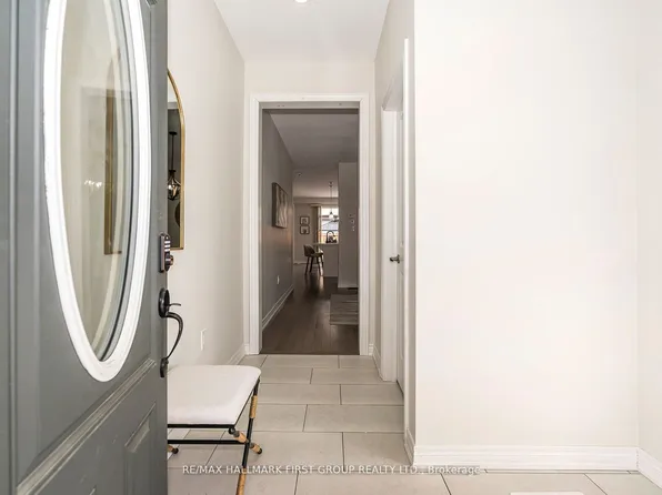 49 Walter Clifford Nesbitt Dr, Whitby, ON L1P 0G5