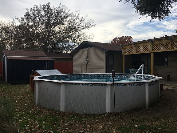 5th image of 1001 Savannah Dr