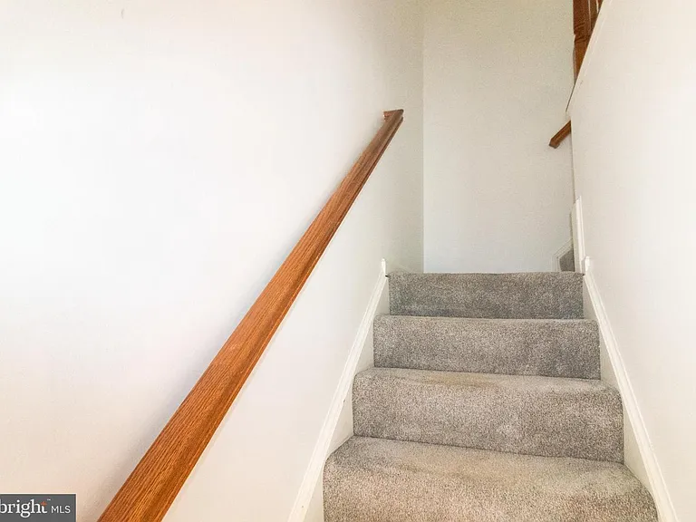 104 Stingray Ct — Photo 17