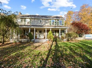 2 Ramsgate Ln, Barkhamsted, CT 06063