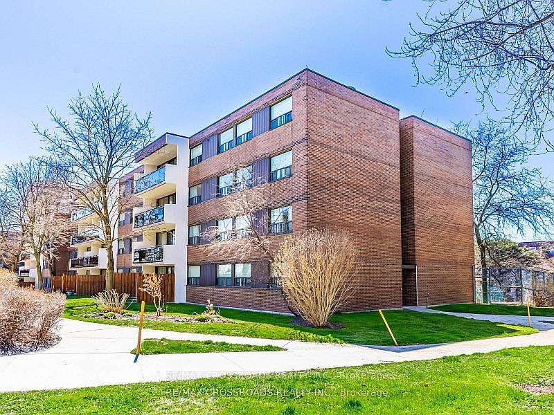 1st image of 20 Sunrise Ave #111