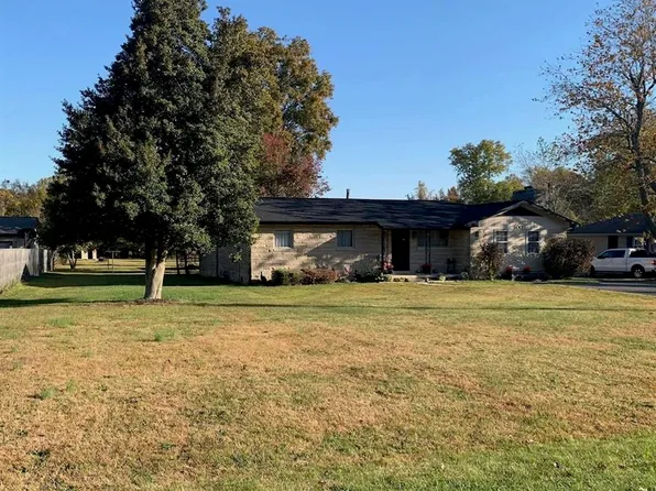 400 Eastview Dr, Madisonville, KY 42431