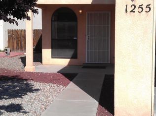 1255 Camino Del Rey Dr, Los Lunas, NM 87031