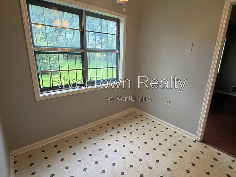 4280 Mikewood Dr — Photo 4