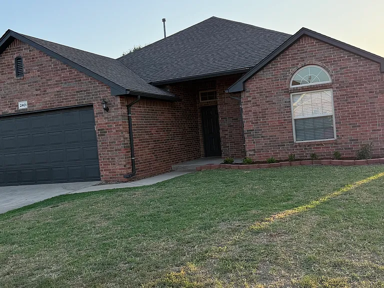 2401 Chadsford Ln — Photo 27
