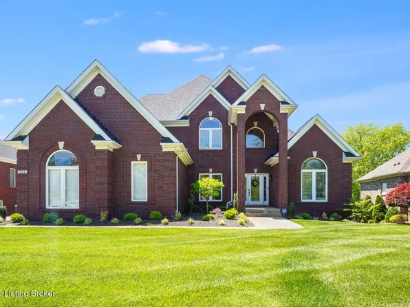 904 Willow Pointe Dr, Louisville, KY 40299