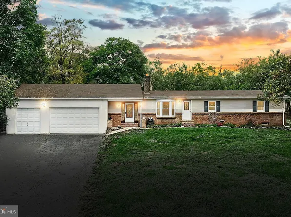 1515 Bowers Bridge Rd, Manchester, PA 17345