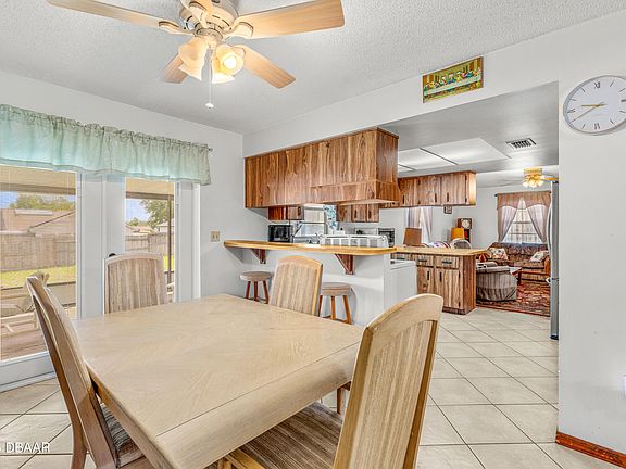3rd image of 2970 Lagoon Ave