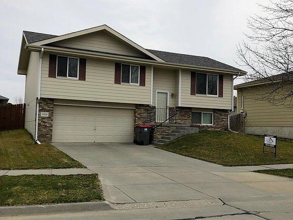 2nd image of 5520 S 82nd St