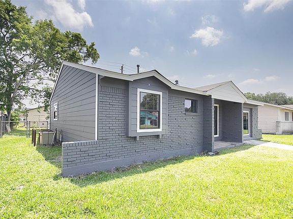 3rd image of 3309 Proswimmer St