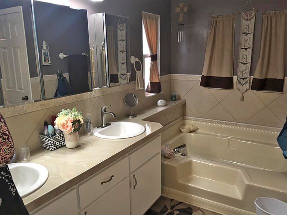 5th image of 19626 Charleston Cir #26