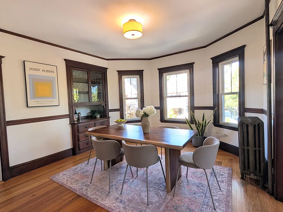 Dining room with furniture