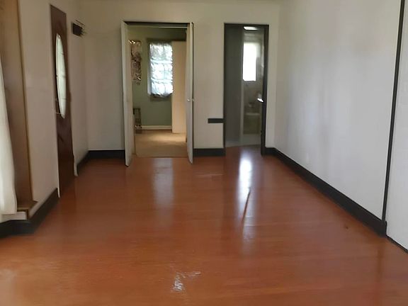 4th image of 1304 Judy St