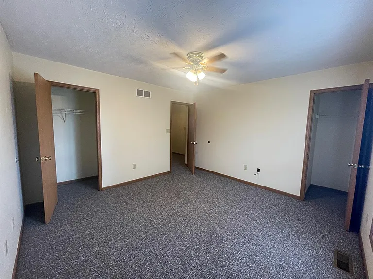 218 Southern Dr — Photo 5