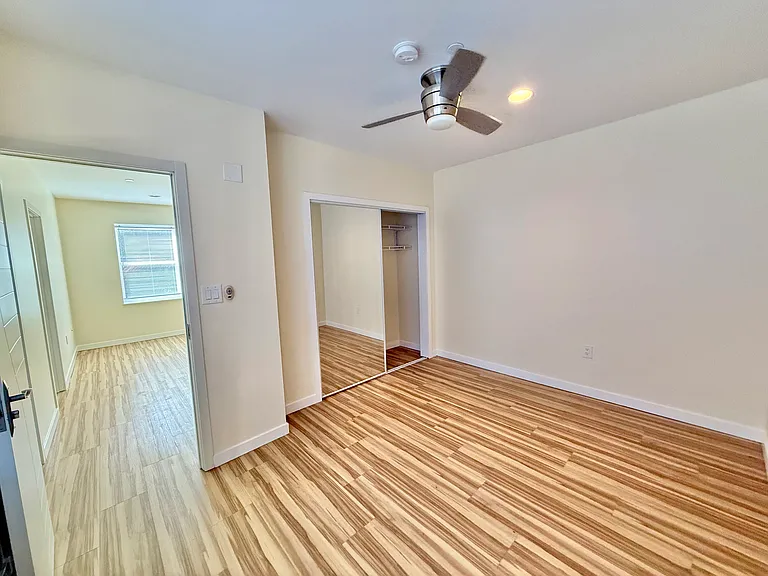 249 S 49th St #115 — Photo 3