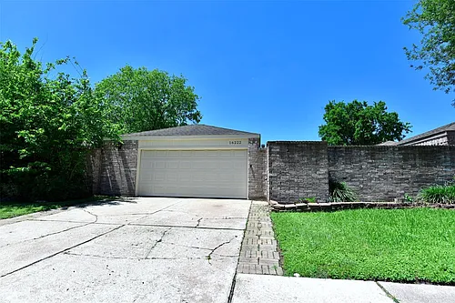 16222 Queensdale Dr Photo 1