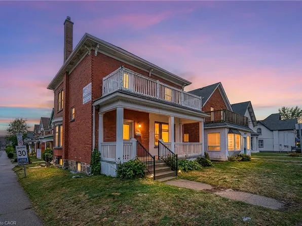 30 Regina St N, Waterloo, ON N2J 3A1