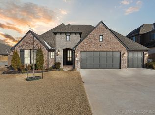 6227 N 25th St, Broken Arrow, OK 74014