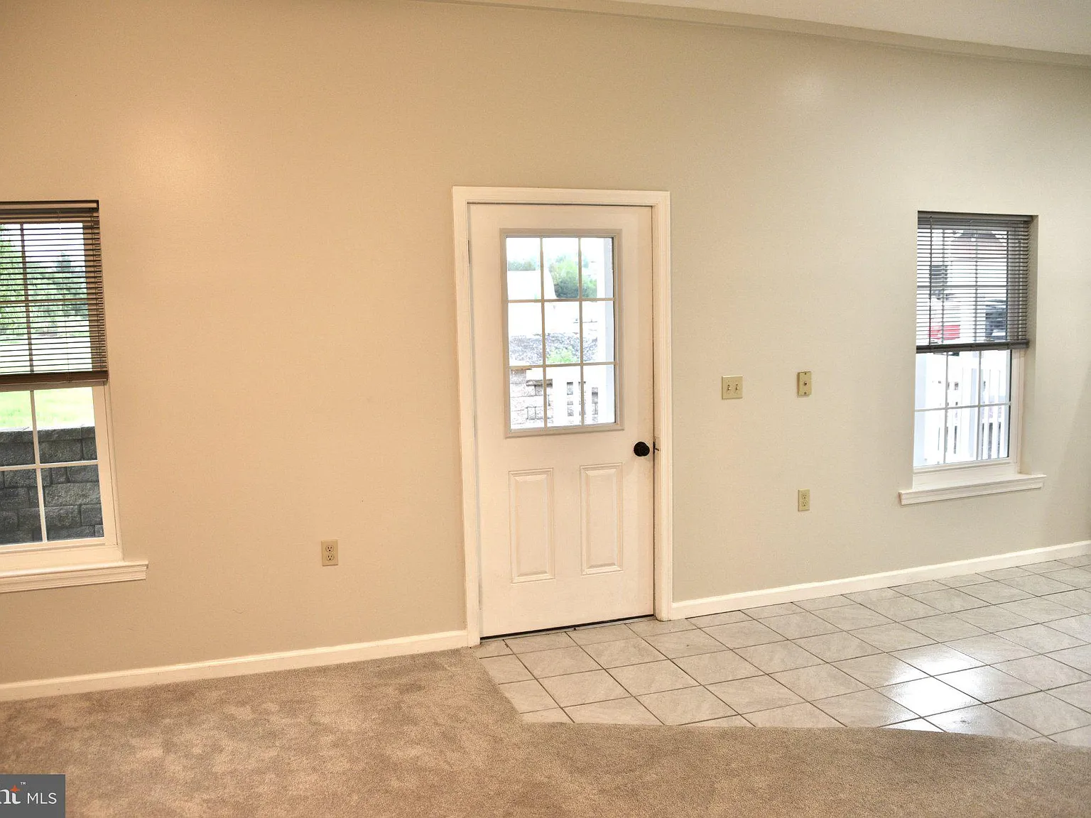 2 bed, 1.0 bath, 756 sqft, $1,625 — Photo 3