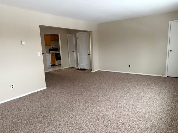 136 N Chestnut St APT 10C