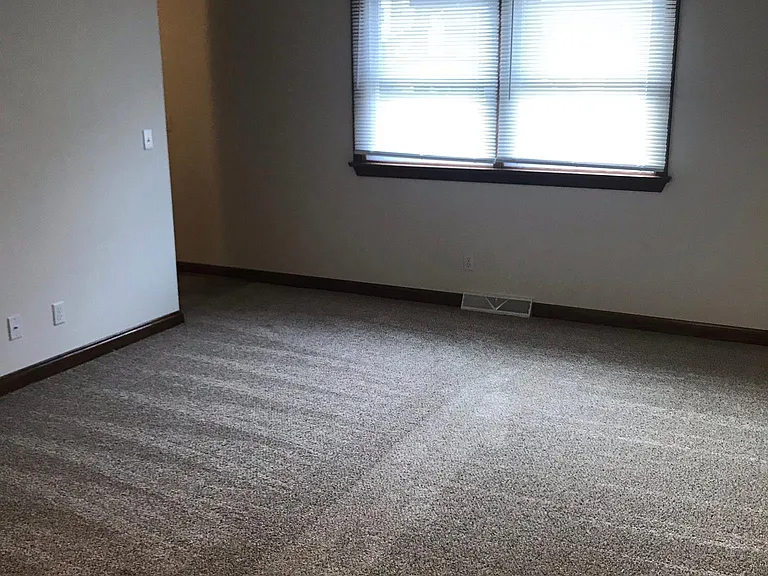 1472 Nicholson St — Photo 5