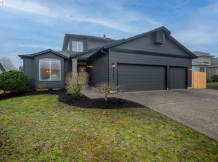 11493 Shelby Rose Dr, Oregon City, OR 97045