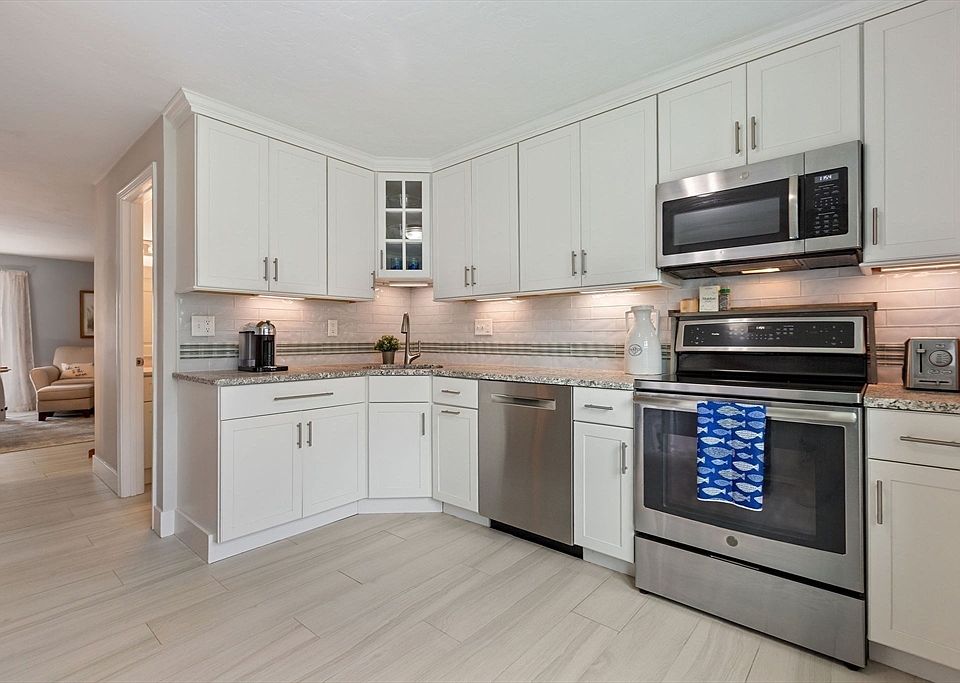 1st image of 287 Ocean St #D2