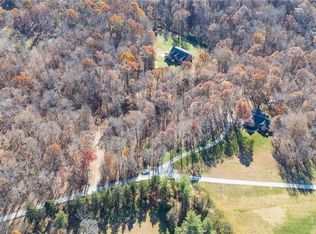 8823 Sherbow Rd, Kernersville, NC 27284