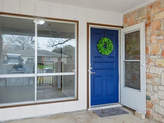 3rd image of 1413 W Mesa Park Dr