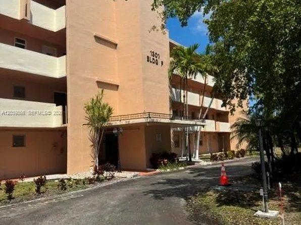 1301 NE 191st St #F403, Miami, FL 33179