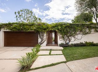 11335 Dona Teresa Dr, Studio City, CA 91604