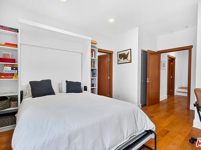 1327 Euclid St #3 — Photo 36