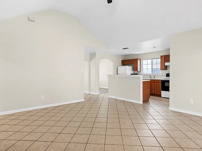 3411 Avoca Dr — Photo 10