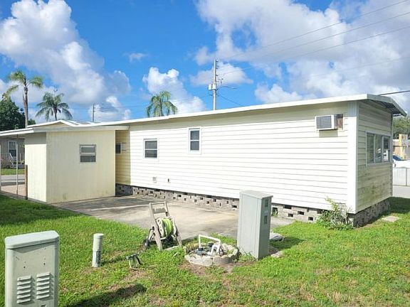 4th image of 93242 Circle Dr #242