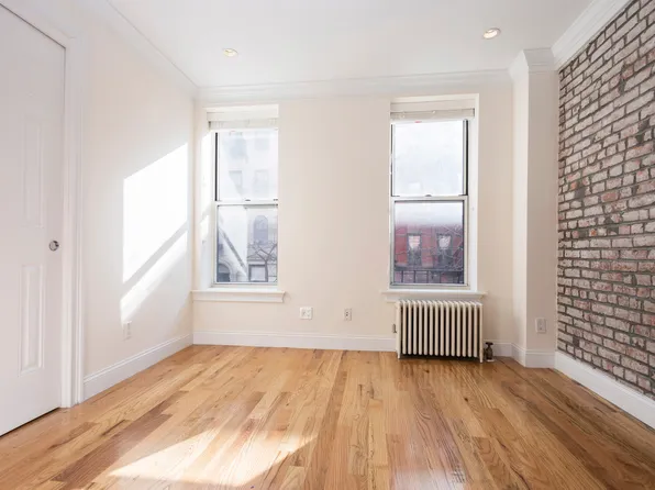 227 East 89th Street image 1 of 7