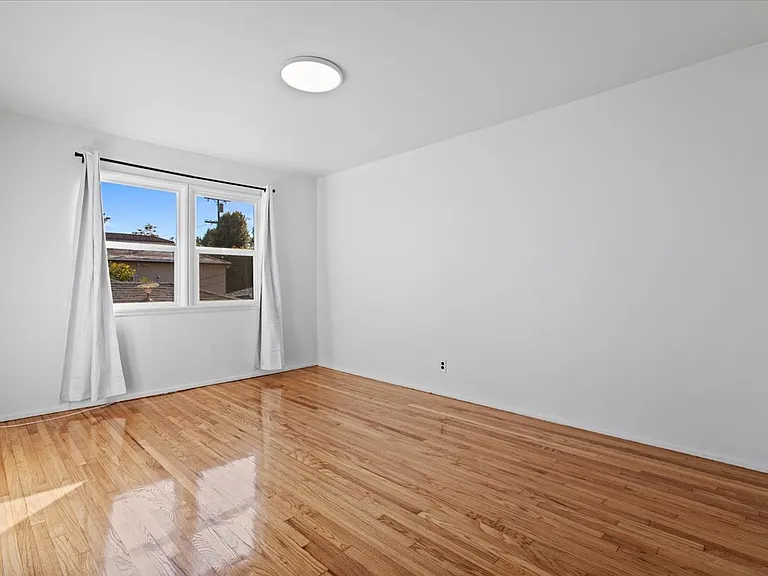 1725 S Robertson Blvd #7 — Photo 9