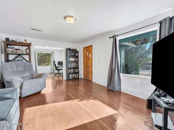 614 W 3rd St, Winslow, AZ 86047