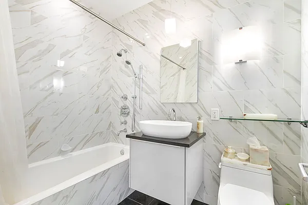 Sold by Nest Seekers International | media 10