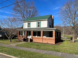 4889 E State St, New Philadelphia, OH 44663