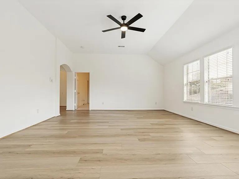 9318 Rainbluff Ln — Photo 19
