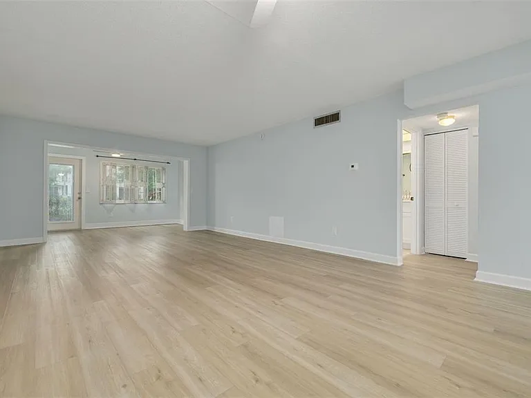 4580 Overlook Dr NE #187 — Photo 2