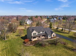 39W228 Hilltop Dr, Saint Charles, IL 60175