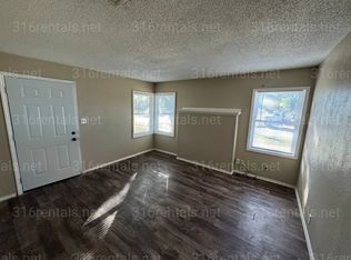 2526 E Shadybrook Ln, Wichita, KS 67214